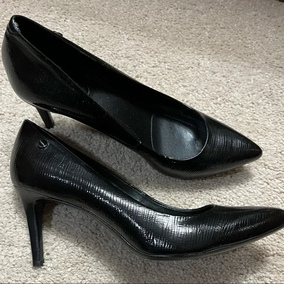 Calvin Klein Shoes Calvin Klein Classic Black Pumps Poshmark